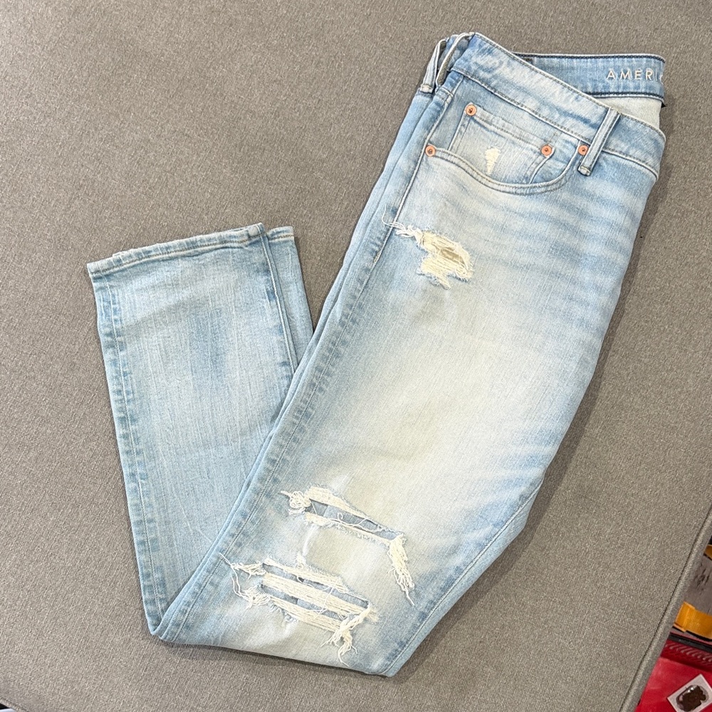 American Eagle Outfitters Light Blue Denim Jeans